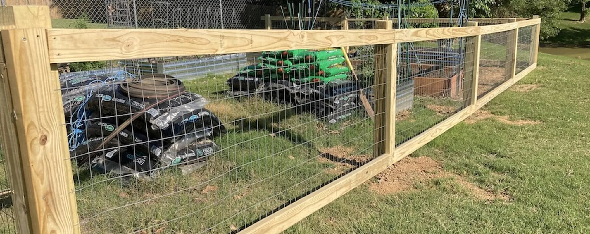 Fence installation project in DeSoto County, MS